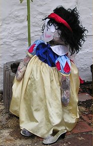 Scarecrow in Park Road 2005